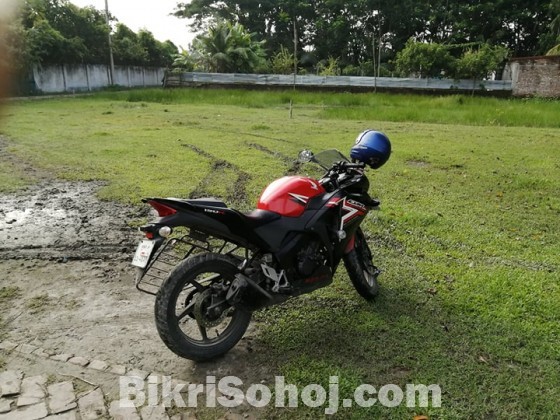 Honda CBR 150R